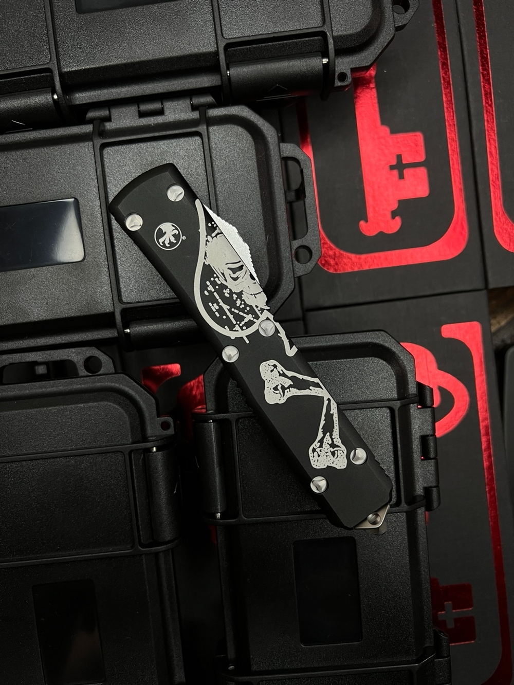 Нож Microtech Ultratech 122-13DCS Death Card Standard S/E A+++ (Левывй) - Memento Mori, клинок апокалиптик