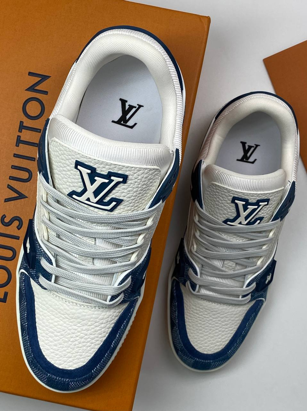 Кроссовки Louis Vuitton