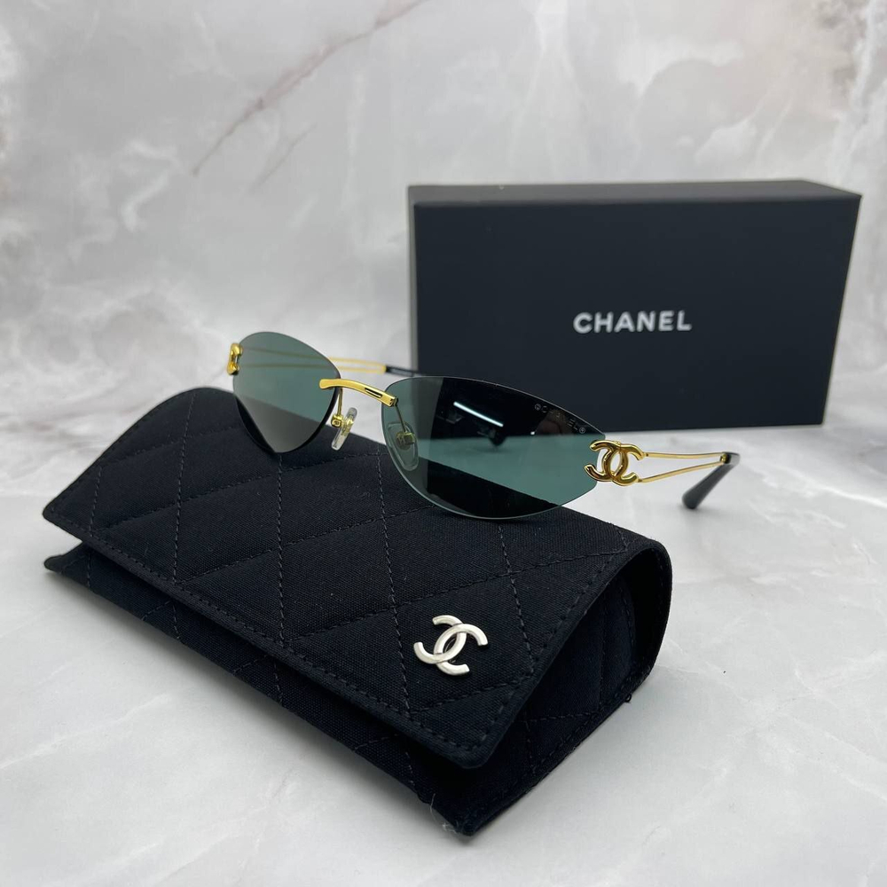 Солнцезащитные очки CHANEL