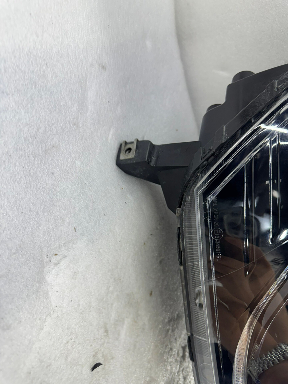 Фара правая LED оригинал Geely Emgrand EV450