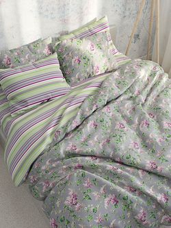 Постельное белье  перкаль Сказка "Сирень/Аромат сирени" семейное  Наволочка 50x70 см 2 шт  Простынь на резинке 160x200 см  Пододеяльник 145x215 см 2шт