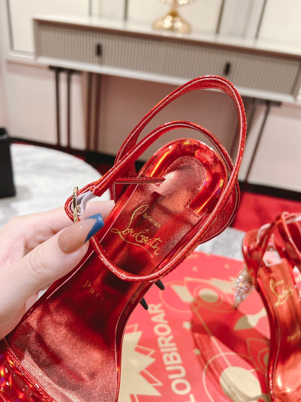 Christian Louboutin Lipstrass Queen 10 cm