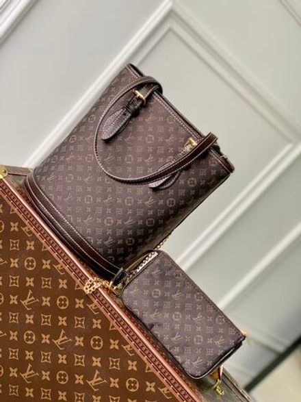 Louis Vuitton Petit Bucket PM