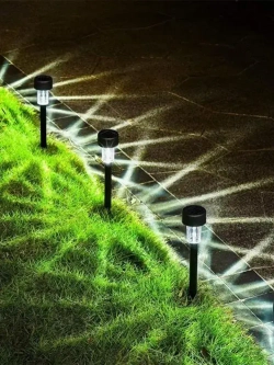 Светильник уличный, 12 солнечных садовых фонарей/solar lights, используемых для освещения домов и дорог.