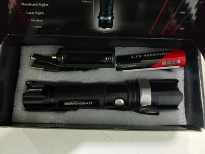 Фонарь ручной Live Power Y06 (3W, 3 режима света, ZOOM, съемный аккумулятор 18650 ), кабель microUSB