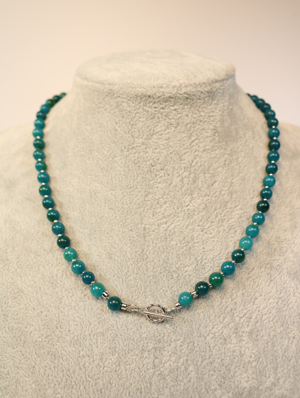 Чокер из апатита «Морская энергия апатита»