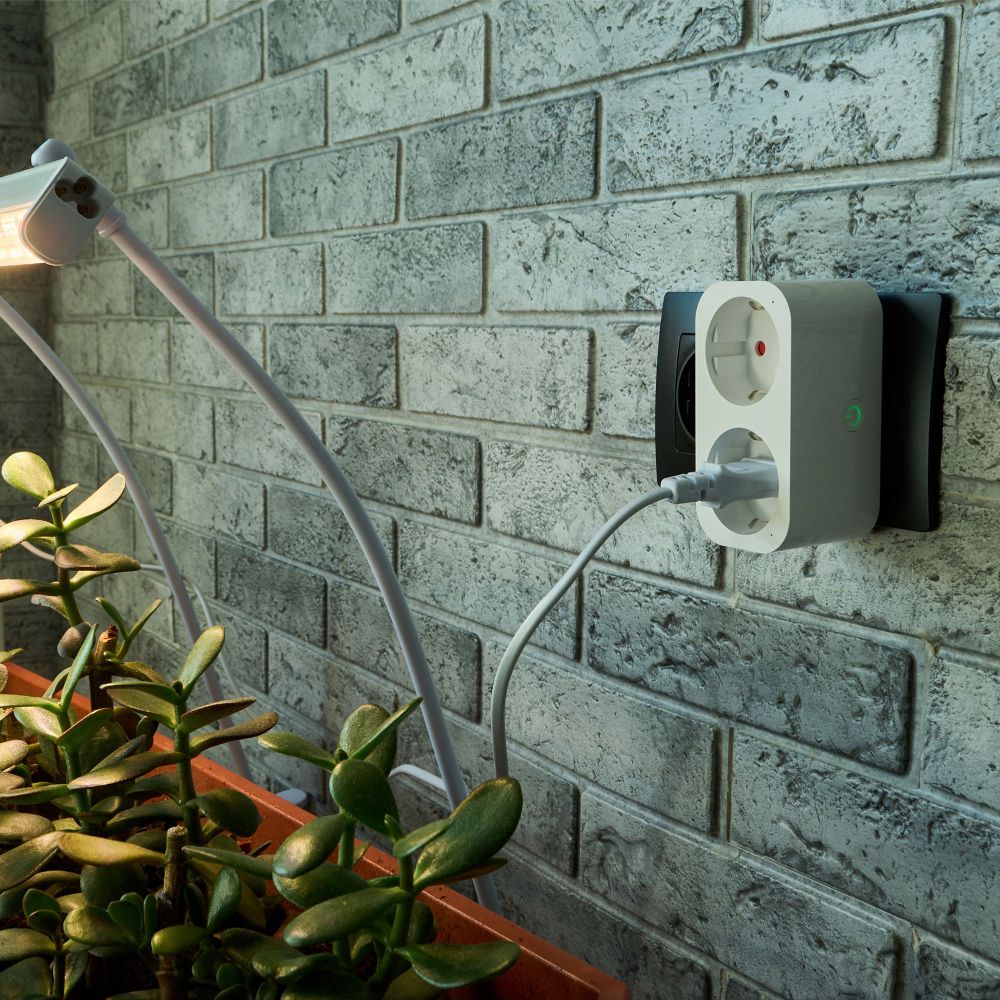 USH-A102 2G-WF WHITE Умный сетевой разветвитель Wi-Fi. 2 гнезда.16A. До 3680Вт. Голосовое управление+приложение UnielSmart. TM Uniel