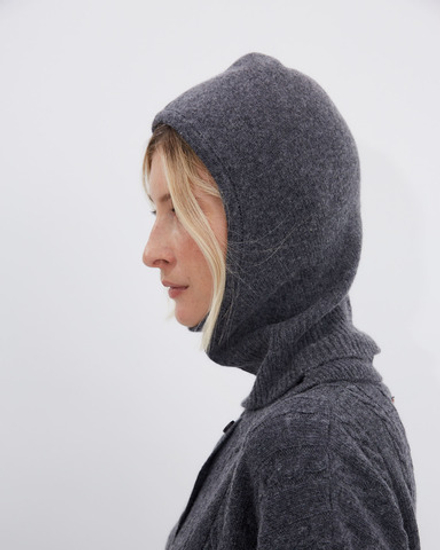 Капор из смесового кашемира темно-серый