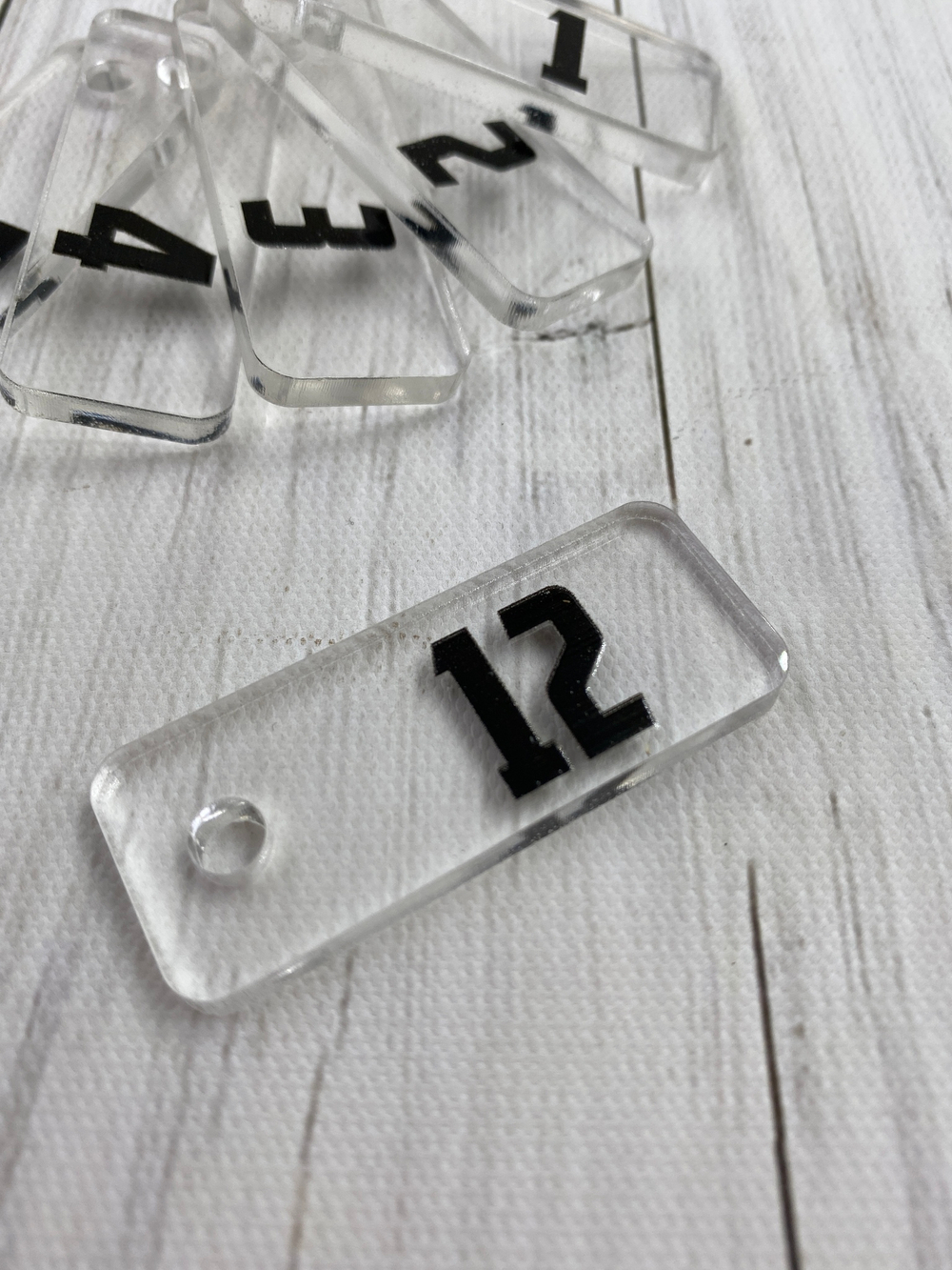 прозрачный пластик нумерация