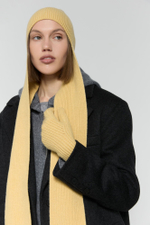 Перчатки в рубчик из объемной шерсти