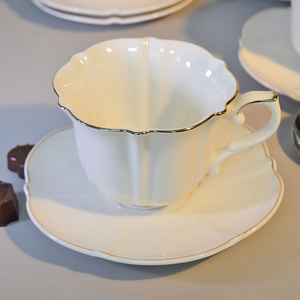 Чайный набор 12 предметов 240мл "Пломбир" в круглой коробке "Пломбир" (00101226)