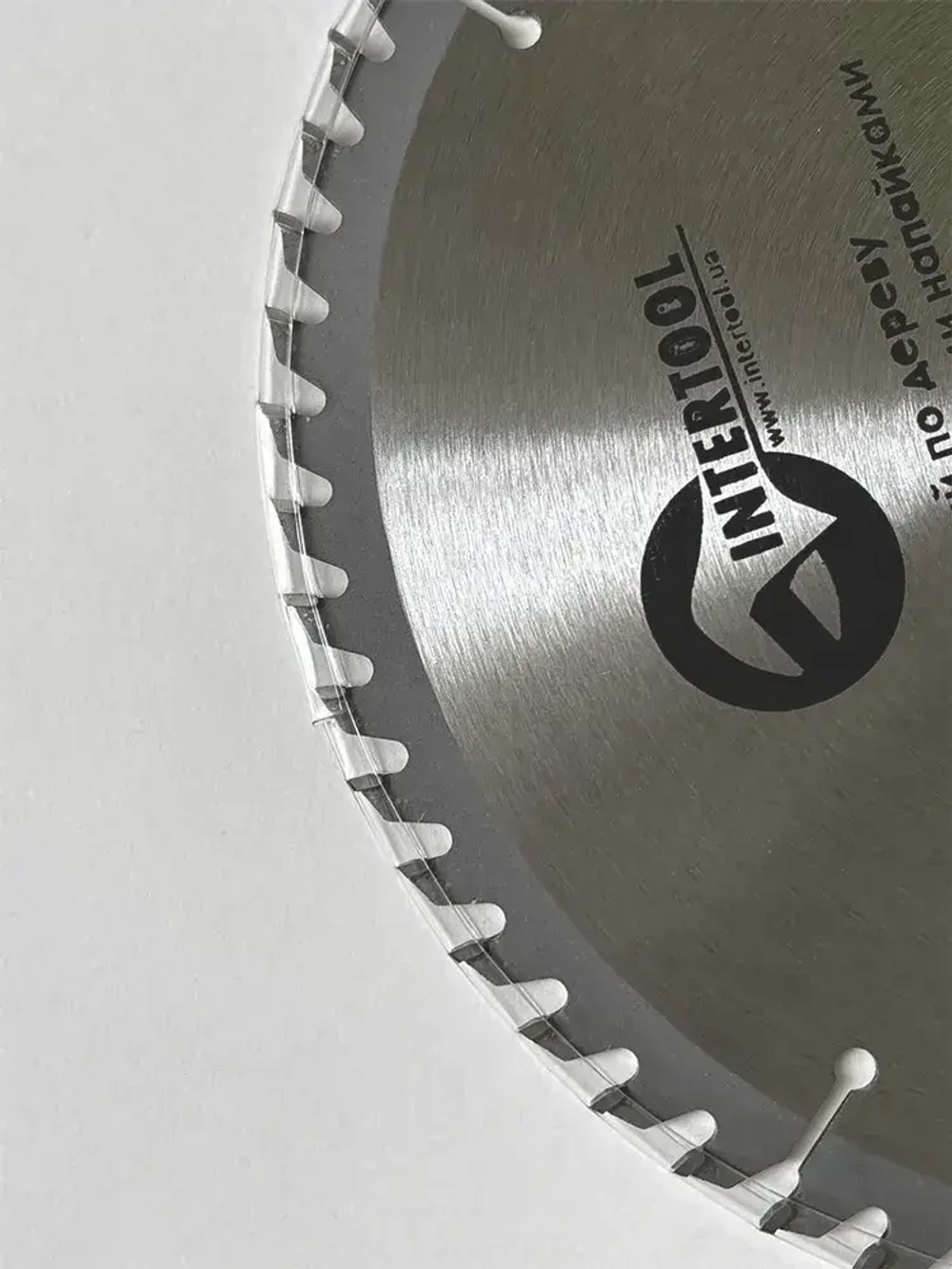 Диск пильный по дереву INTERTOOL 230х22.2х1,6мм, 60 зуб,