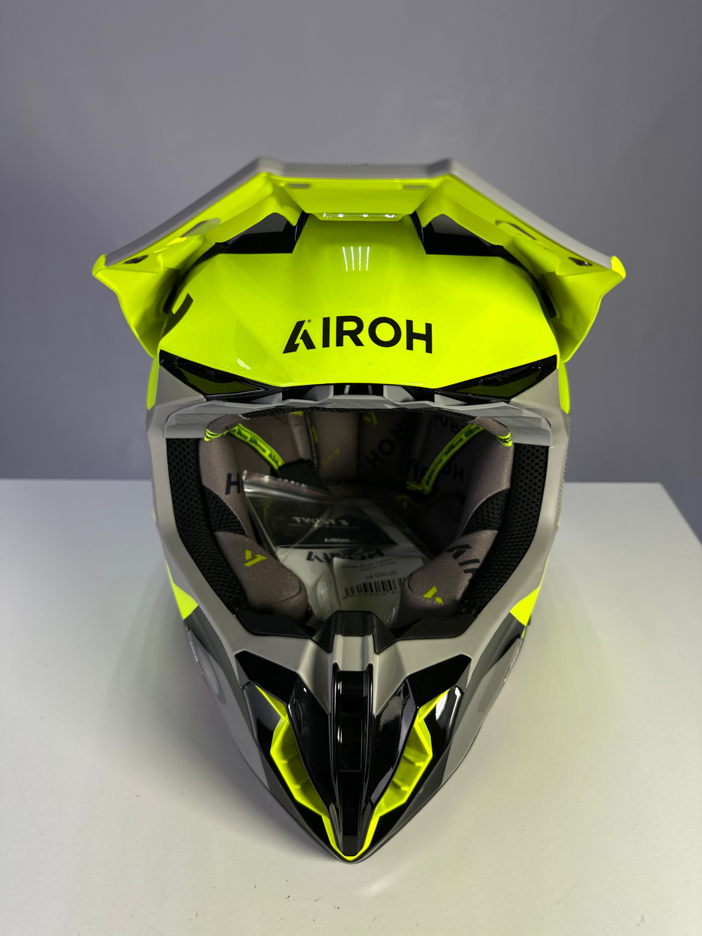 Шлем Airoh TWIST 3 KING Yellow Glossy