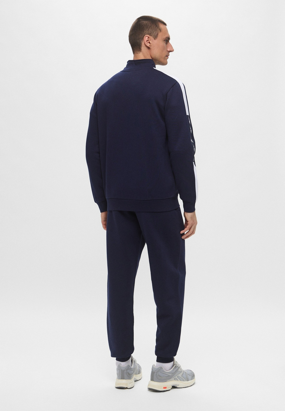 Костюм спортивный мужской REEBOK BRIAN 2PC TRACKSUIT