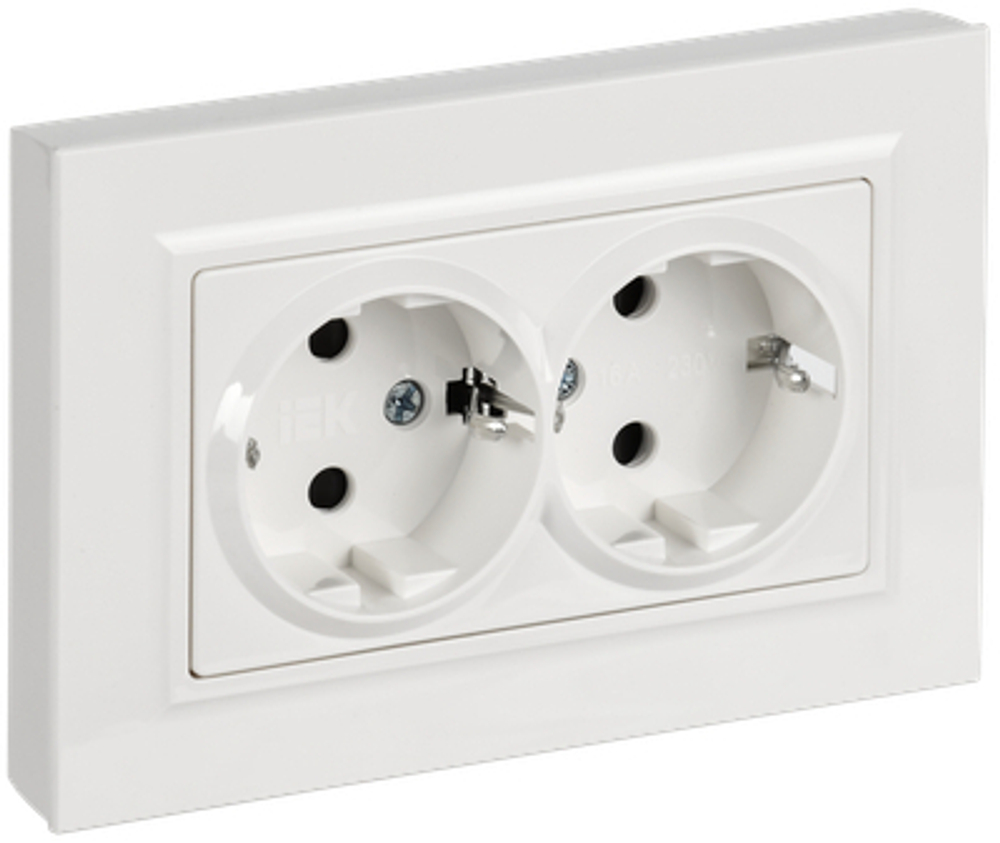 BRITE Розетка 2-местная с заземлением с защитными шторками плоская 16А в сборе РСшПл12-3-БрБ белый