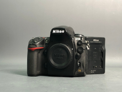 Nikon D700 320.000 кадров