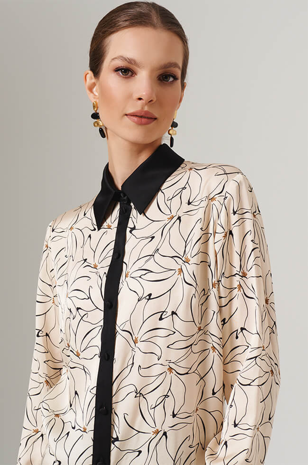 23109 Блузка женская (кремово-черный принт)