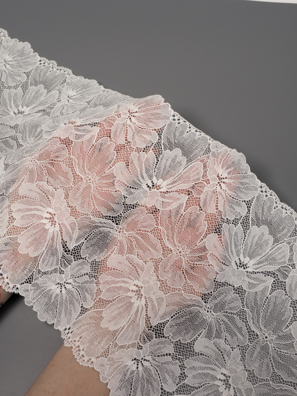 Эластичное кружево цвет теплый белый ширина 23 см