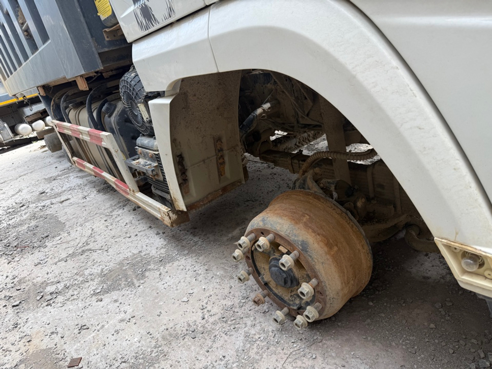 Shacman (Shaanxi) SX* 6x4 Самосвал SX32586T384 (Дизельный, 11,6 л, 430 л.с., МТ)