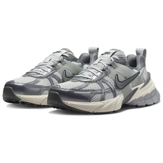 NIKE V2K Run Беговые кроссовки Низкие Серые Женские