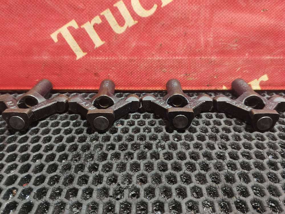 Комплект коромысел клапана