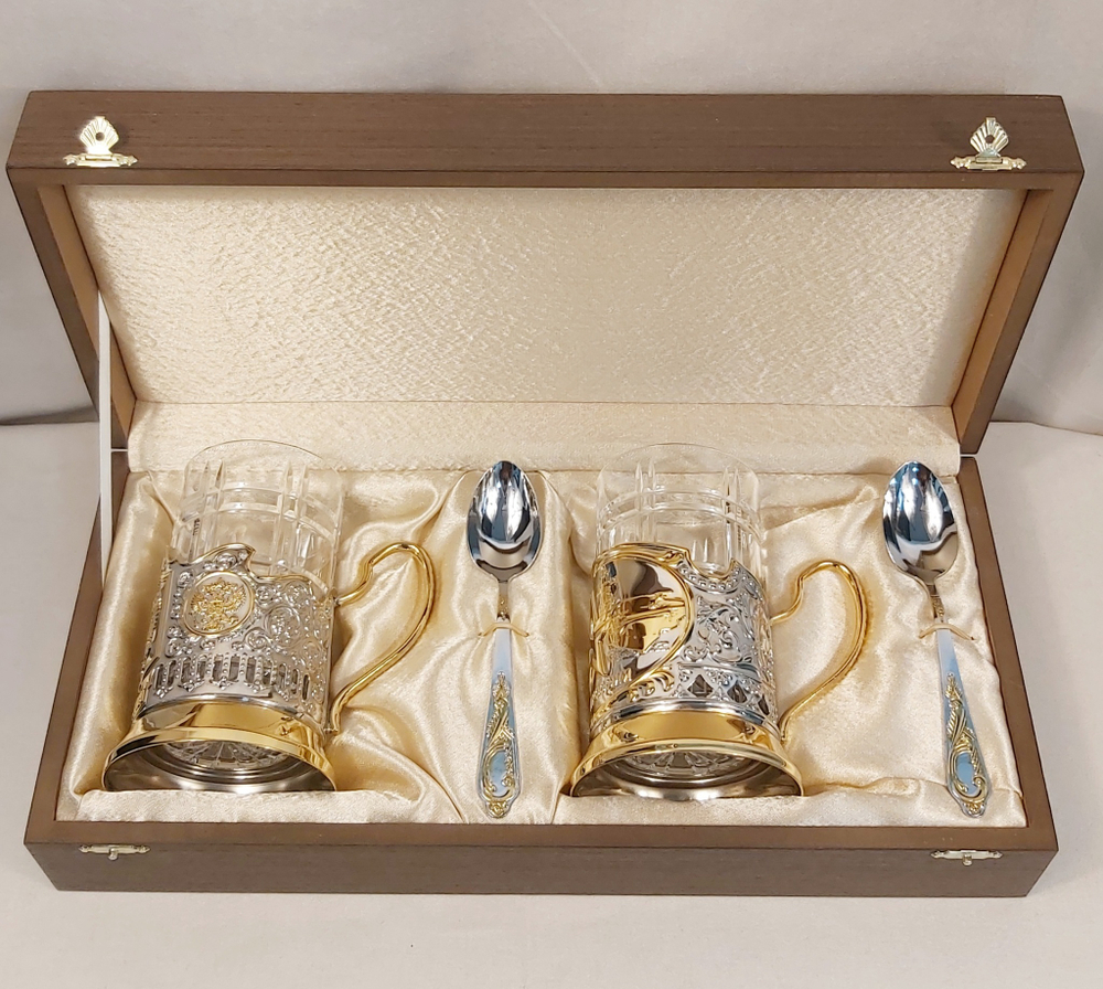 Набор подстаканников с позолотой Герб и Армия в фуляре