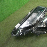 Фара правая Skoda Kodiaq (2016-2022) LED