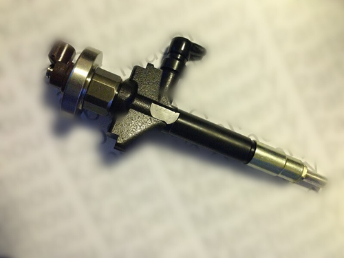 Форсунка в сборе CDI MAZDA RF7J --03/2008 (RF7J-13-H50) 095000-5780 denso