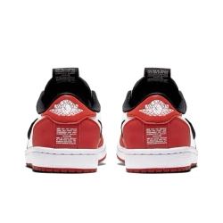 Женские кроссовки Air Jordan 1 Low Slip 'Chicago' BQ8462-601