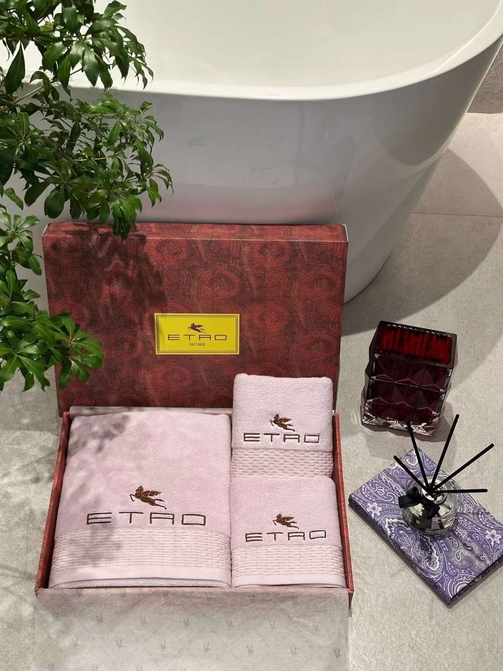 Набор из трех полотенец ETRO