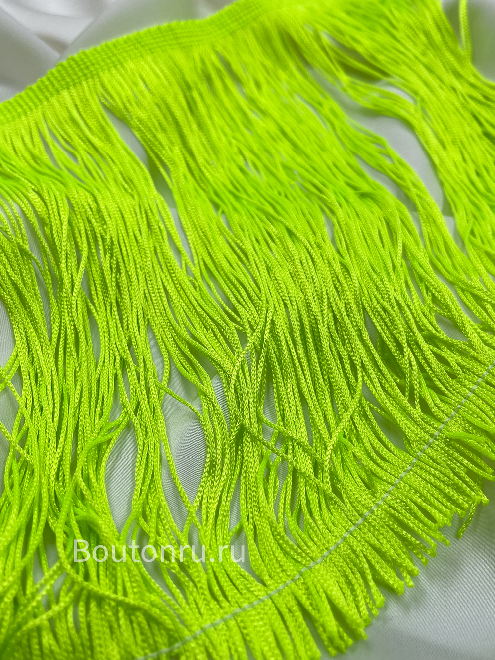 Бахрома зеленый неон 18 см