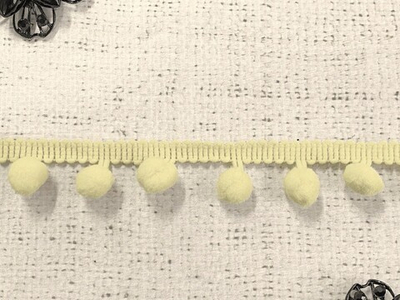 Тесьма/бахрома с помпонами, ш. 2,5 см, айвори