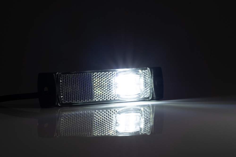 Фонарь габаритный Fristom FT-018 B LED Белый