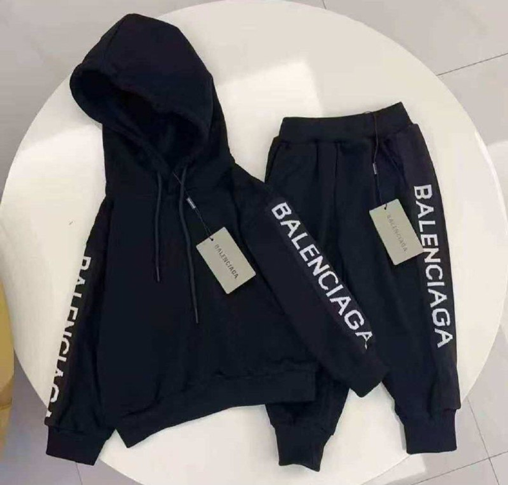 Детский спортивный костюм Balenciaga