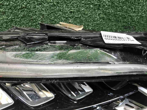 Битая Фара правая Mercedes C w205 (2018-2023) LED