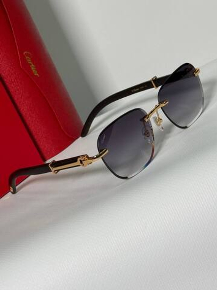 Солнцезащитные очки Cartier