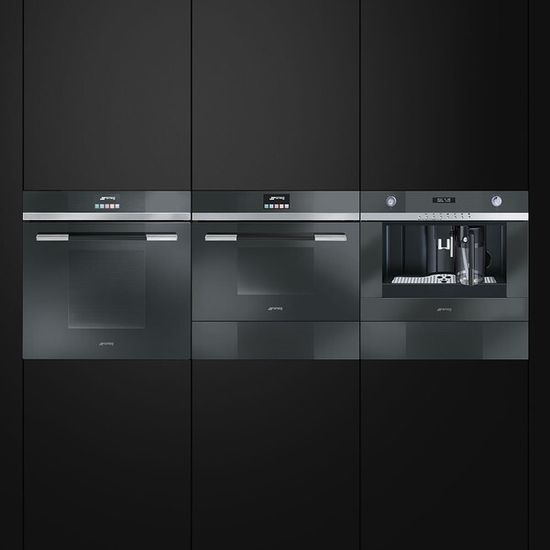 Электрический духовой шкаф Smeg SFP140NE