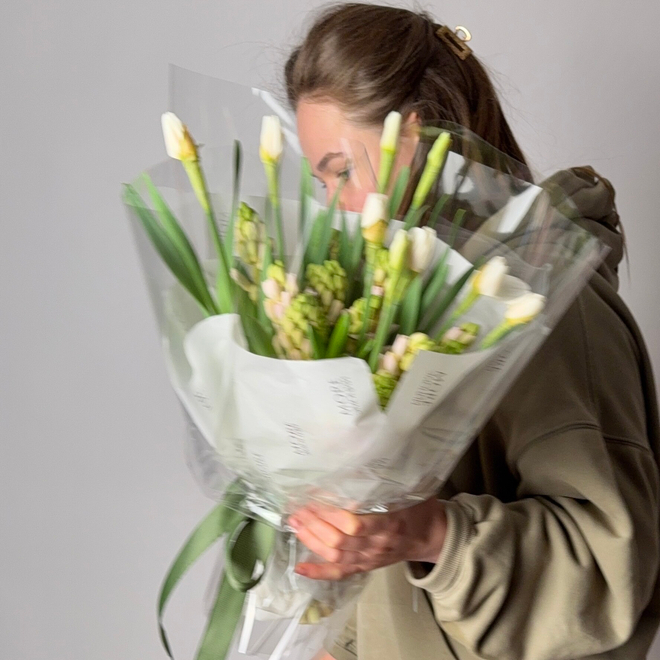 Дуобукет из гиацинтов и нарциссов