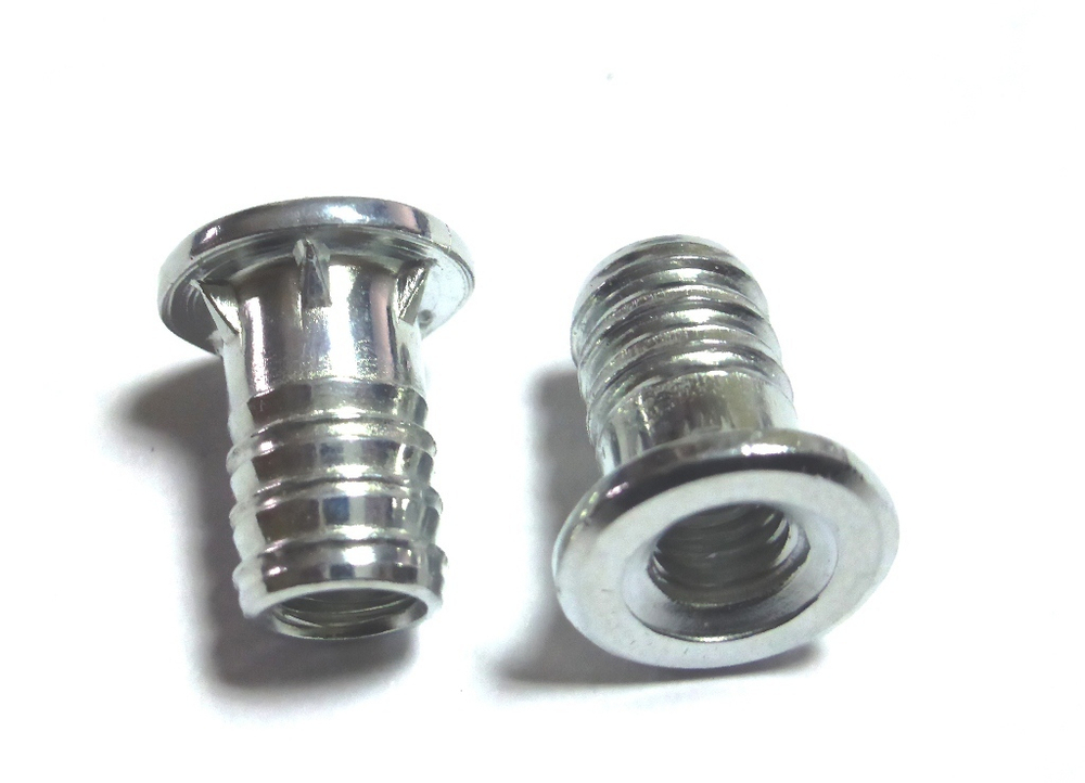 1 Втулка забивная М6