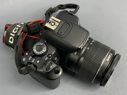 Canon 650D Kit 18-55mm lll 77.000 кадров
