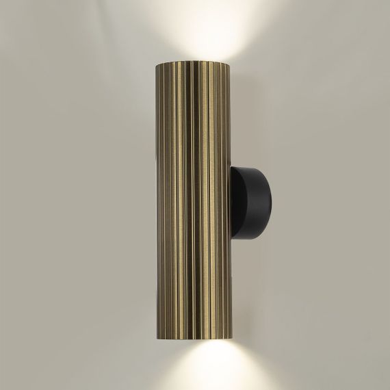 Настенный светильник Citilux Axel CL512323R