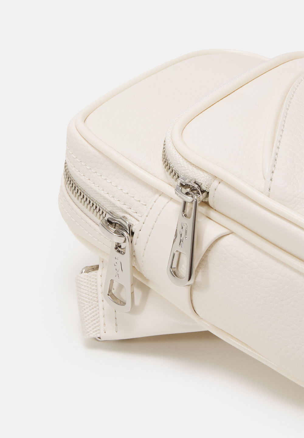 Lacoste ANGY UNISEX - Сумка через плечо - Молочный