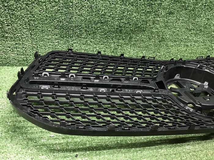 Решетка радиатора Mercedes GLE V167 (2018-2024)