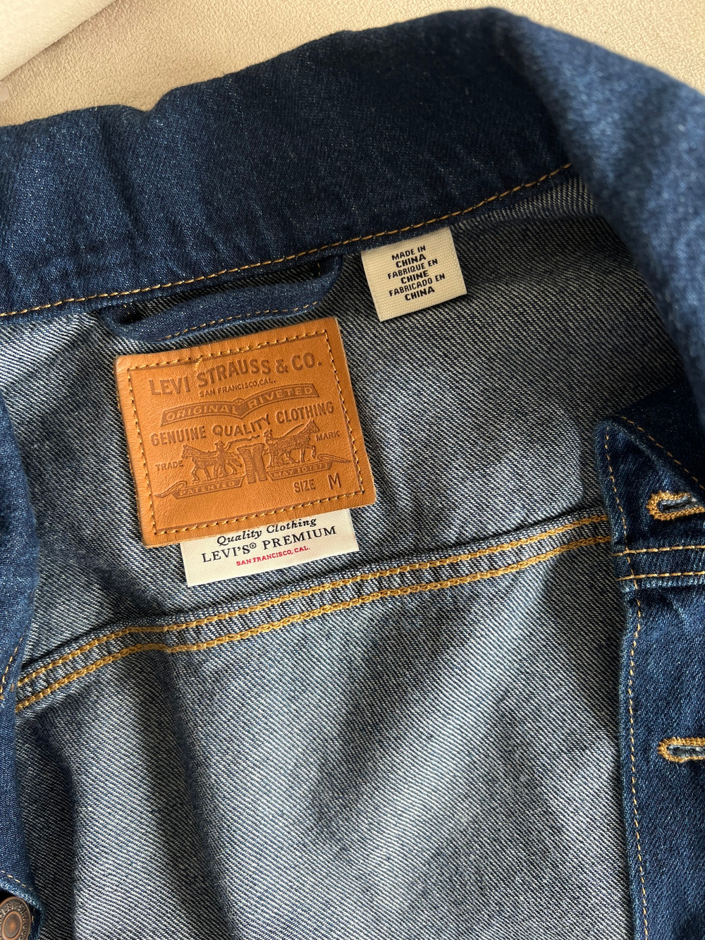 Новая джинсовая куртка Levis, s/m оригинал