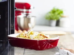 KitchenAid Керамическое блюдо 26x15,5x6,5 см + крышка Империя красный