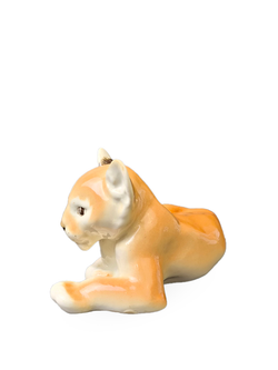 Фарфоровая статуэтка "Львёнок лежащий" ЛФЗ