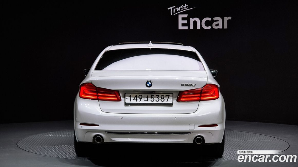 BMW 5 Series (G30) 520d Luxury Plus (08.2019)