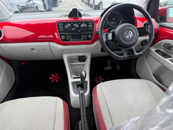 Volkswagen up!, 2013