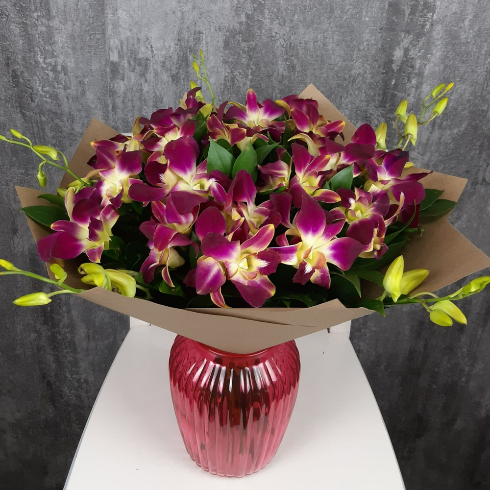 Букет орхидей «‎Пламенное сердце»