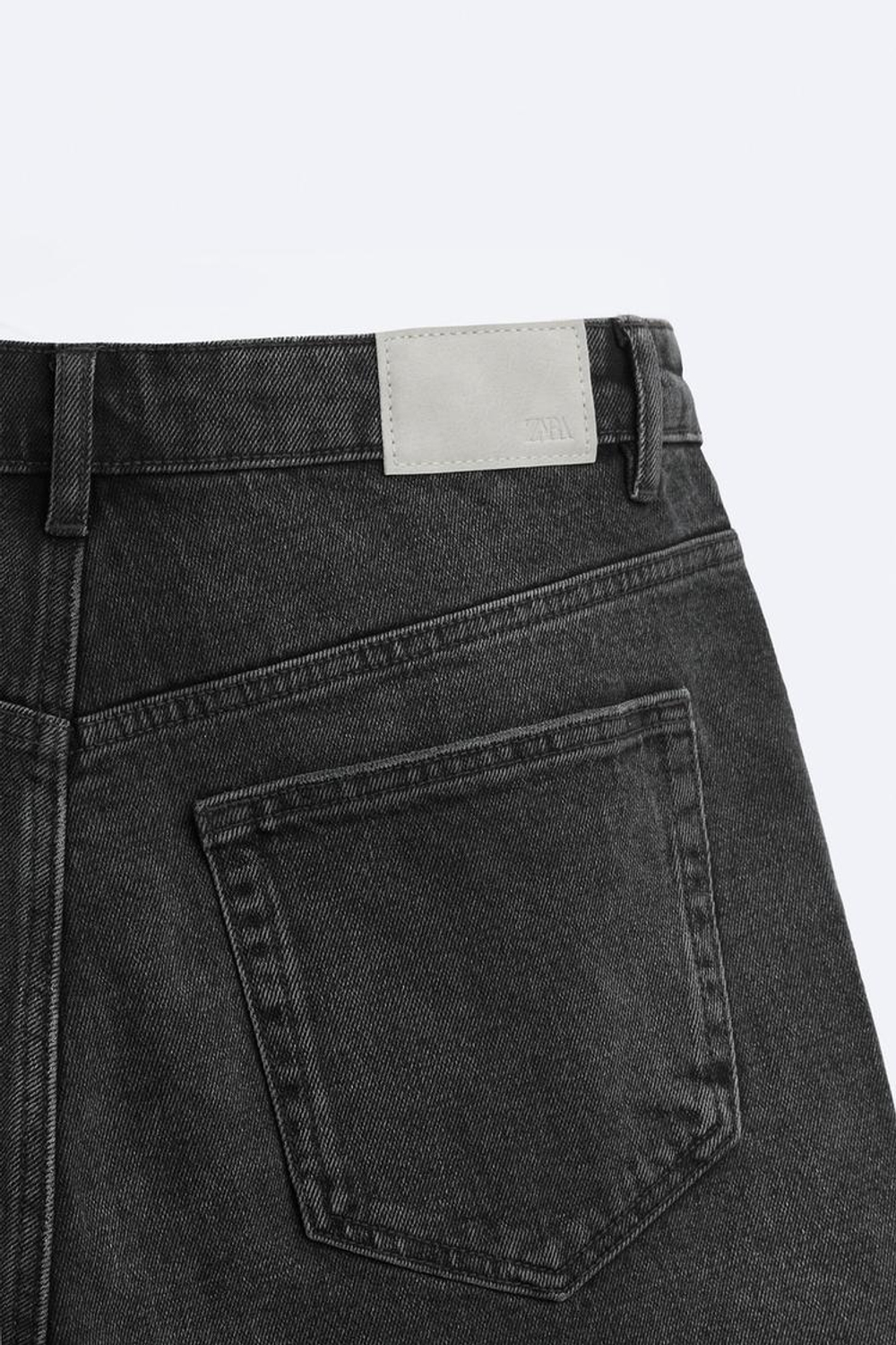 ZARA БАЗОВЫЕ ДЖИНСОВЫЕ ШОРТЫ, УГОЛЬНЫЙ